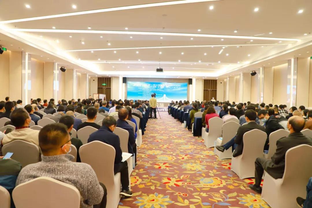 2021年五省一市二區(qū)公路交通技術(shù)論壇圓滿舉辦! 嘉鵬創(chuàng)新技術(shù)成果得到肯定！